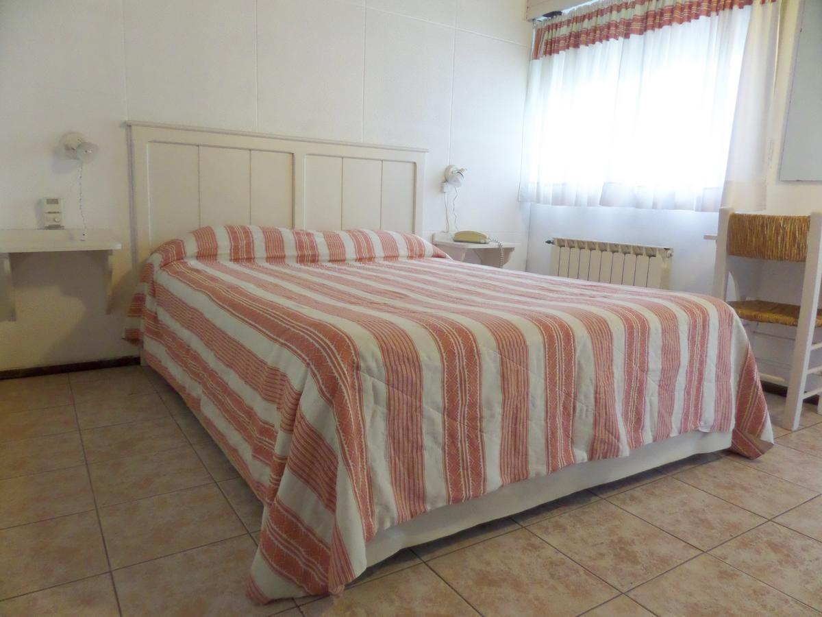 Hotel Carmen De Areco Luaran gambar